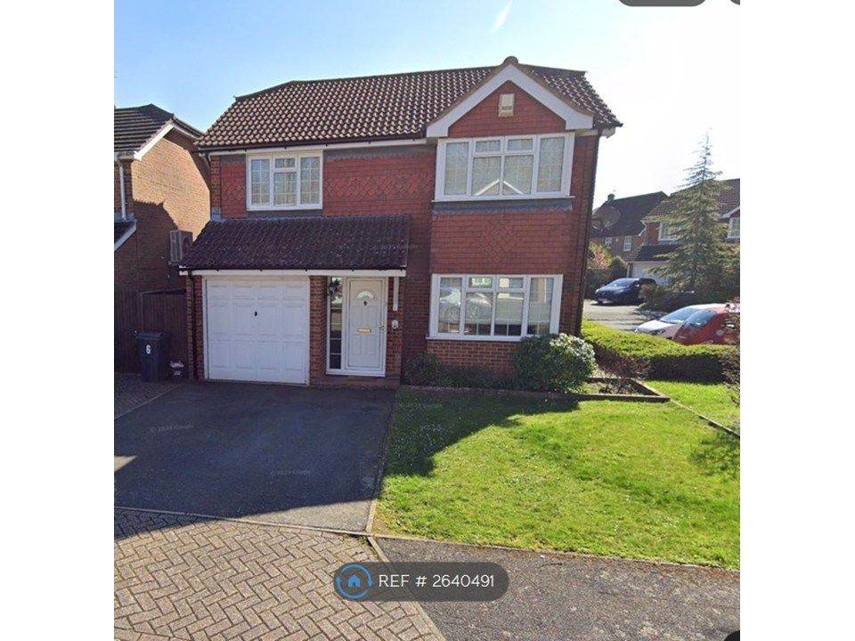 Property photo 2 of 11 Front