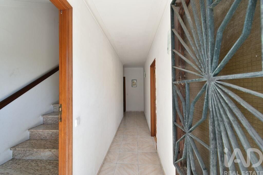Property photo 3 of 40