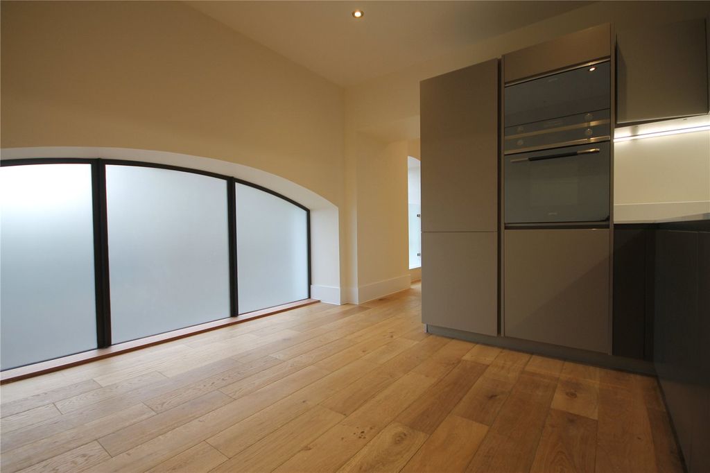 Property photo 2 of 5 Picture No. 03