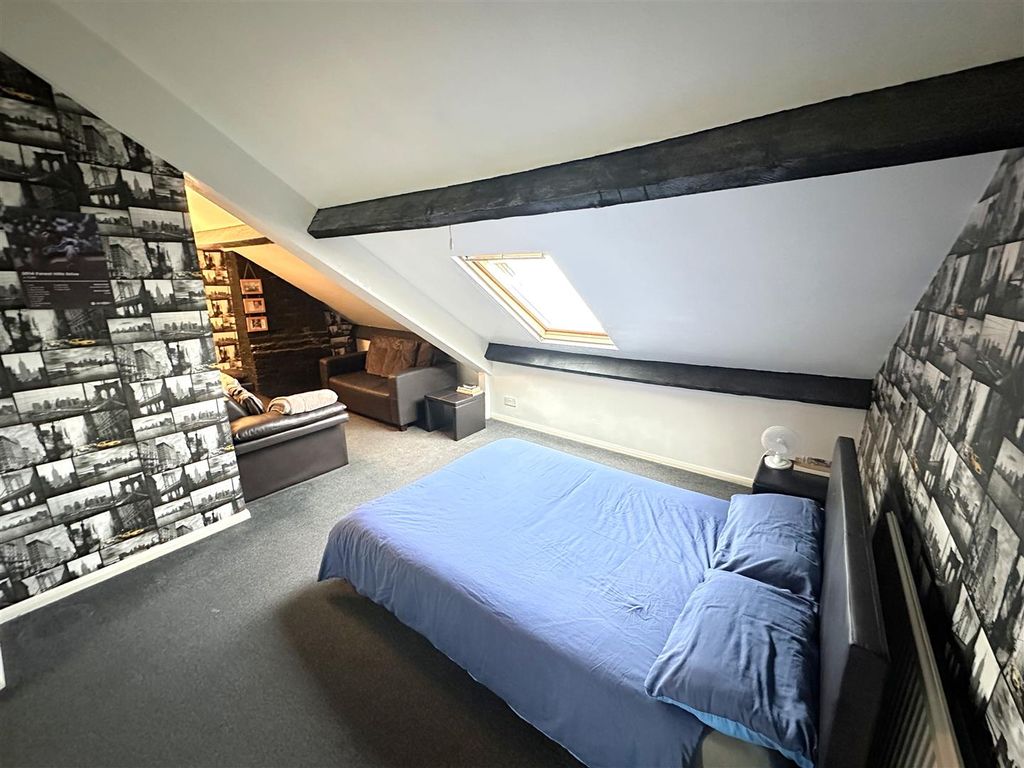 Property photo 3 of 30 Attic Bedroom