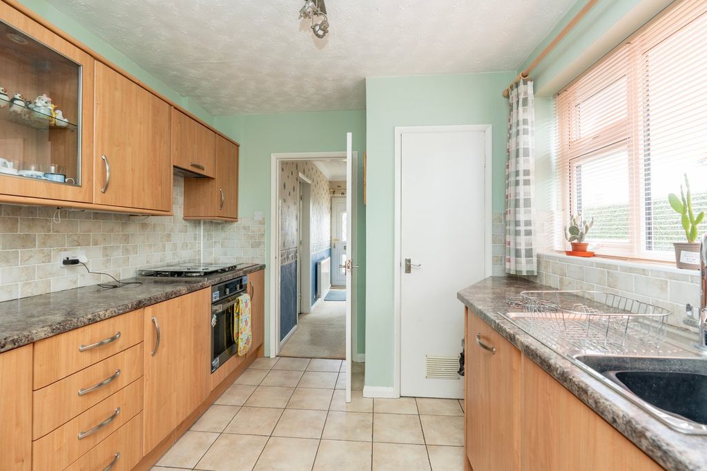 Property photo 3 of 15