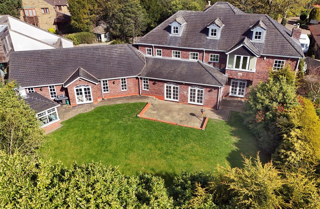 Property photo 3 of 49