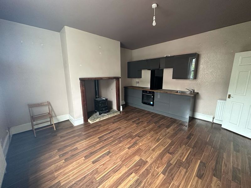 Property photo 2 of 11 Photo 1