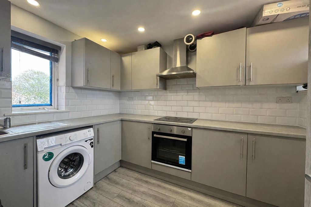 Property photo 2 of 5 Chatgpt Image Mar 31, 2026, 04_06_21 Pm.Png