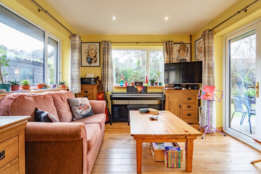 Property photo 3 of 38