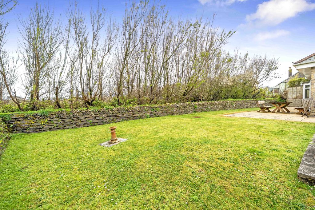Property photo 2 of 20 Photo 2