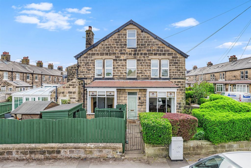 Property photo 1 of 30 Grange Road