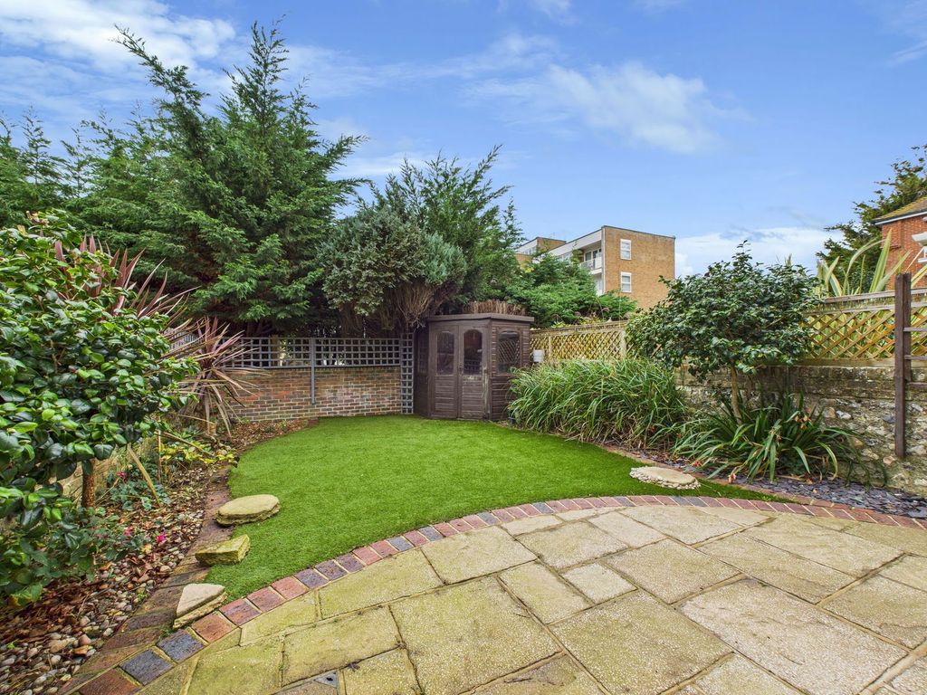 Property photo 2 of 14