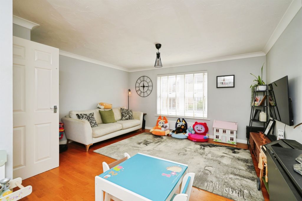 Property photo 2 of 18