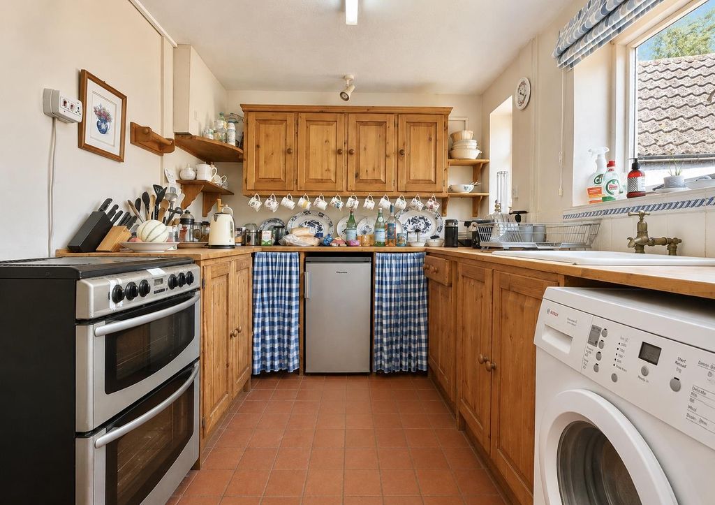 Property photo 3 of 26 84333D8C-B991-43CE-B787-4F9Ebe1Adc11.Jpg