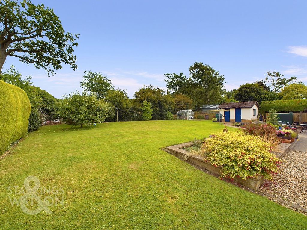 Property photo 2 of 28