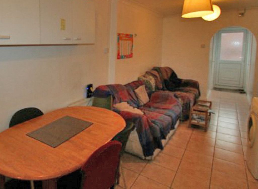 Property photo 2 of 5