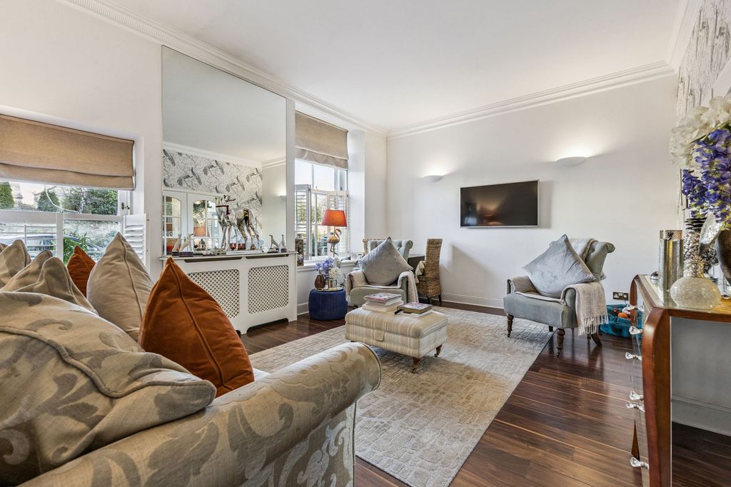 Property photo 3 of 17