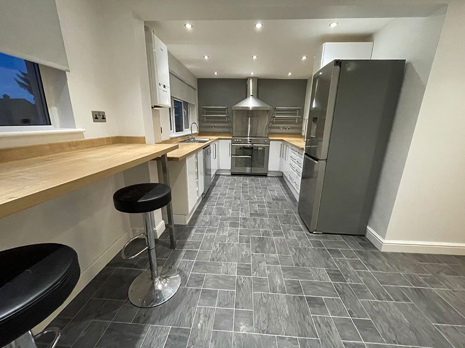 Property photo 2 of 12 Kitchen