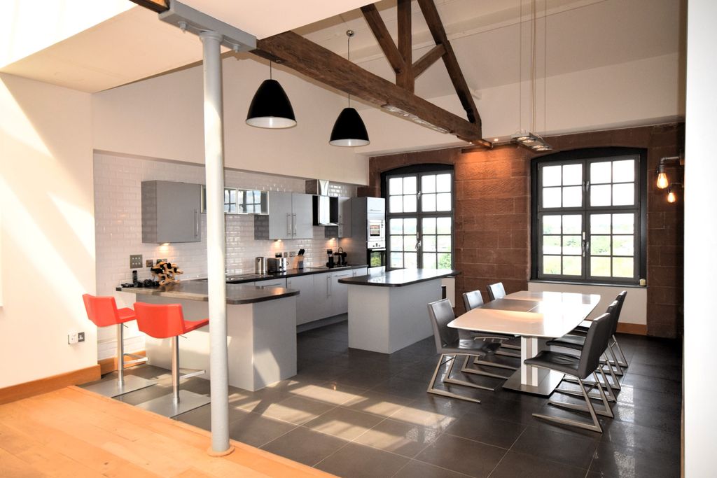 Property photo 2 of 23 Kitchen