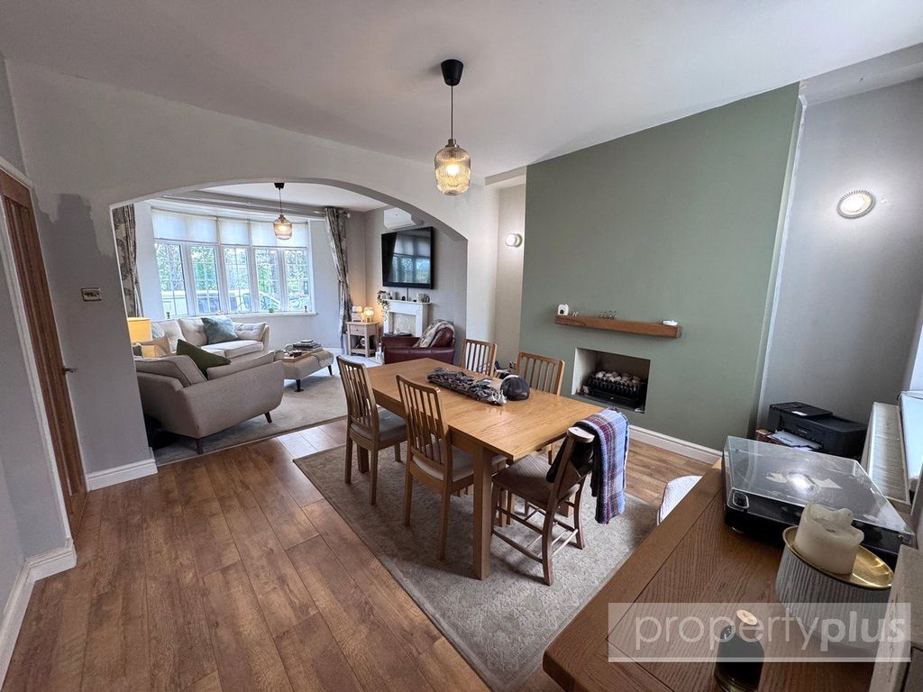 Property photo 2 of 17 Picture No. 01