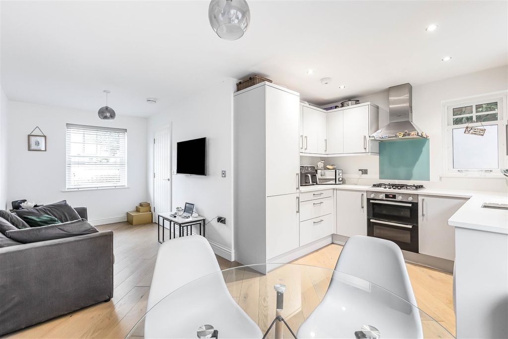 Property photo 2 of 20 9_68685.Jpg