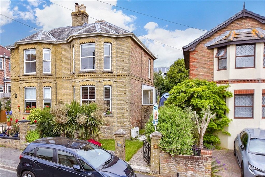 Property photo 1 of 13 External (Brochure)*