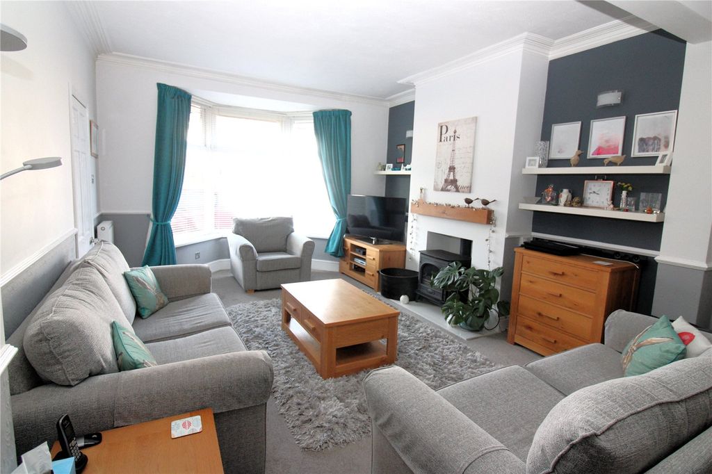 Property photo 2 of 24 Picture No. 11