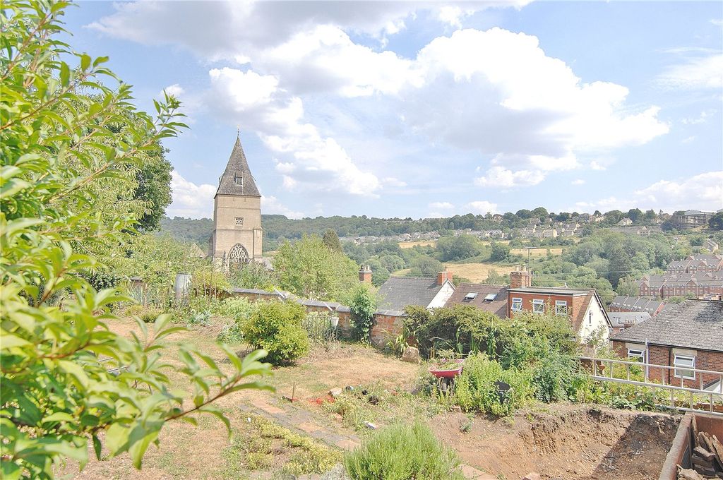 Property photo 2 of 27 Picture No. 28