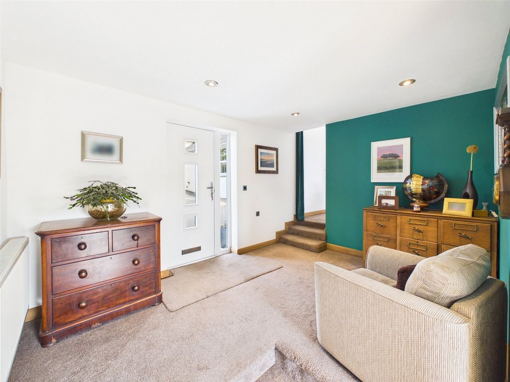 Property photo 3 of 24 Picture No. 10