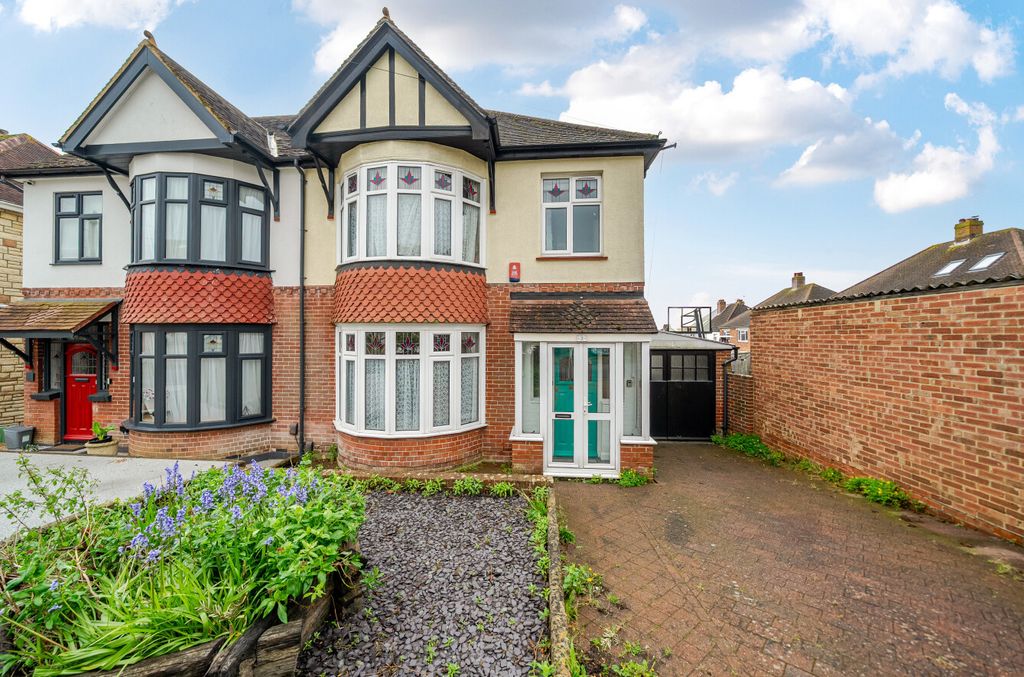 Property photo 1 of 15 1446239-19-69Df7c...