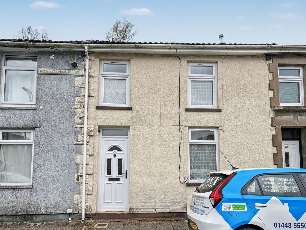 Property photo 1 of 12