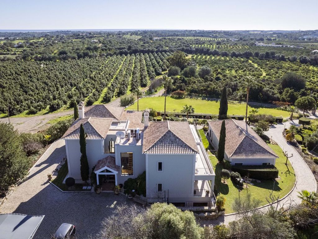 Property photo 2 of 30