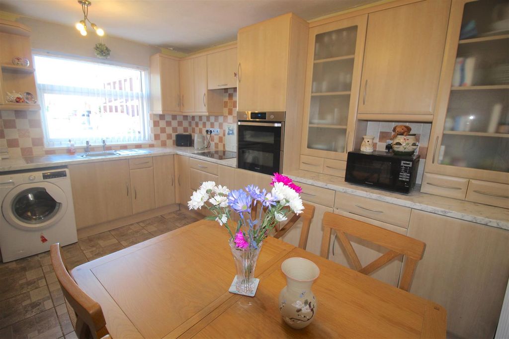 Property photo 2 of 12 Img_3388.Jpg
