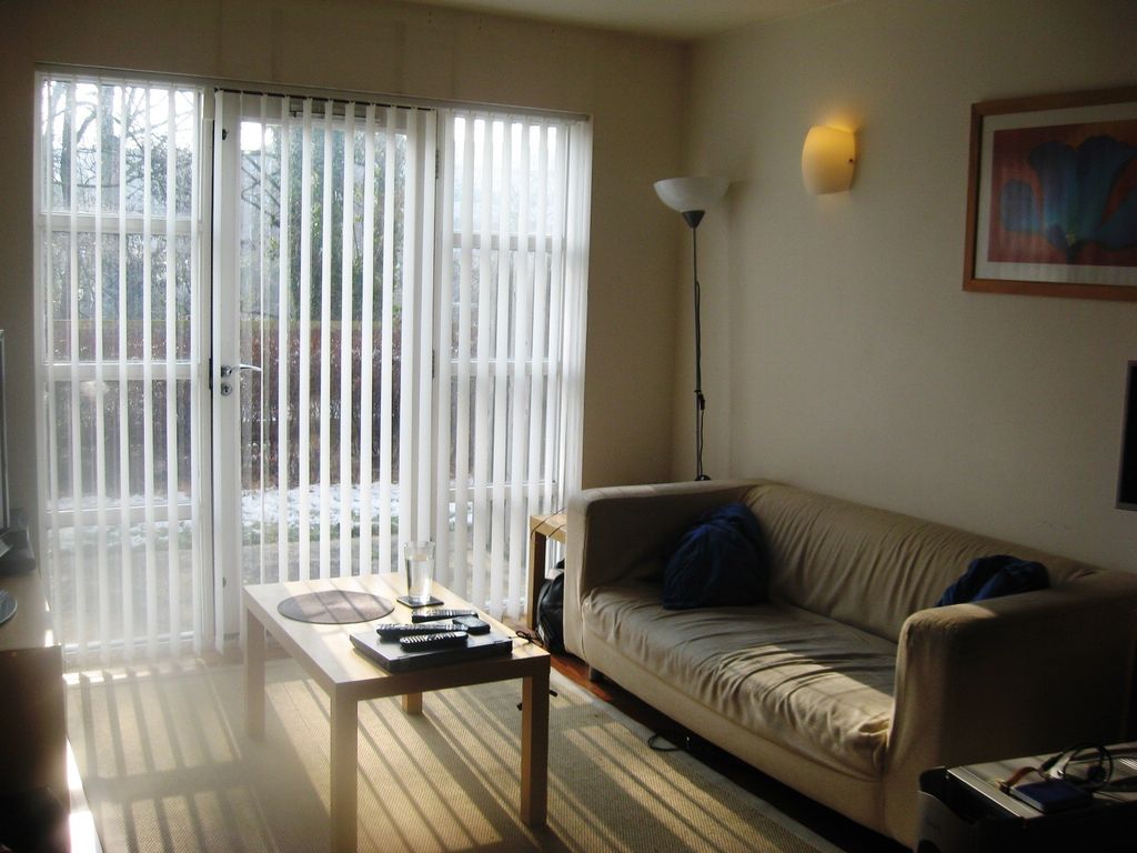 Property photo 2 of 8 Living Area