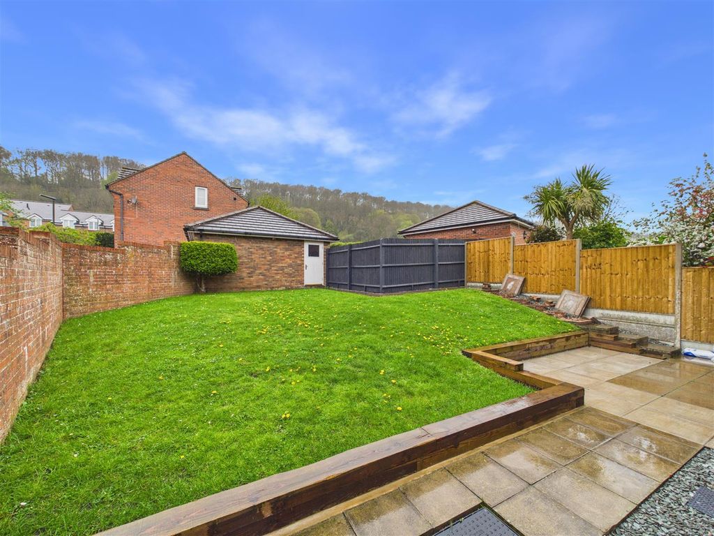 Property photo 2 of 14