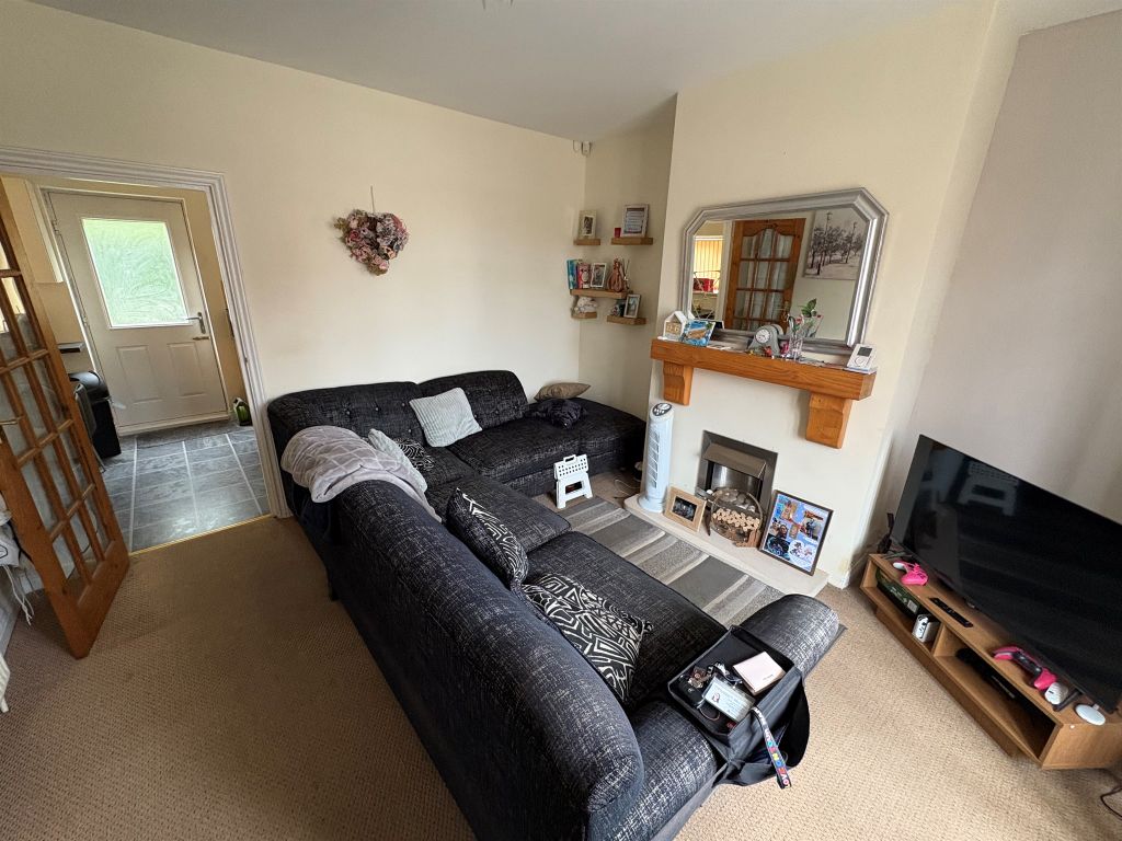Property photo 2 of 8