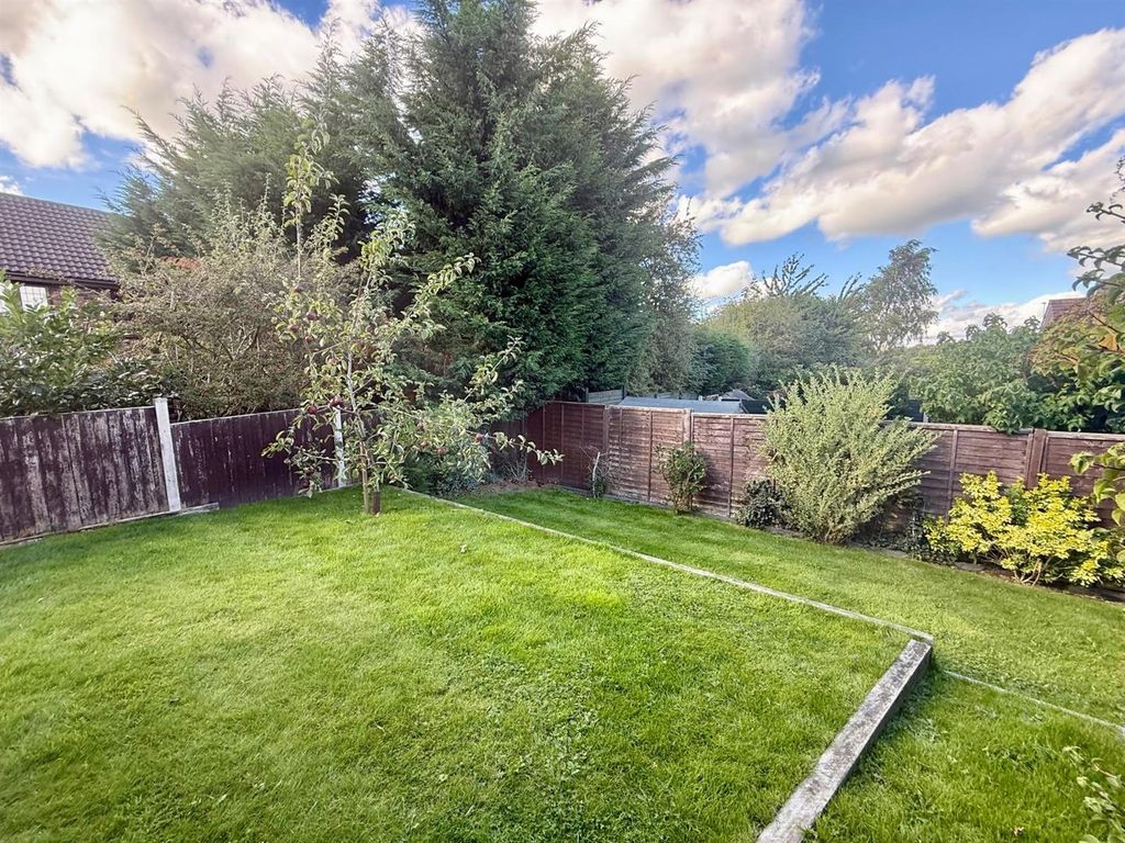 Property photo 3 of 13
