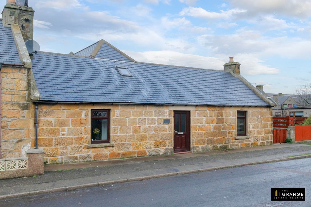 Property photo 1 of 37