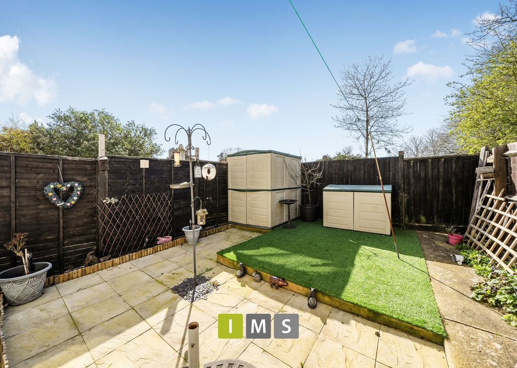 Property photo 3 of 10