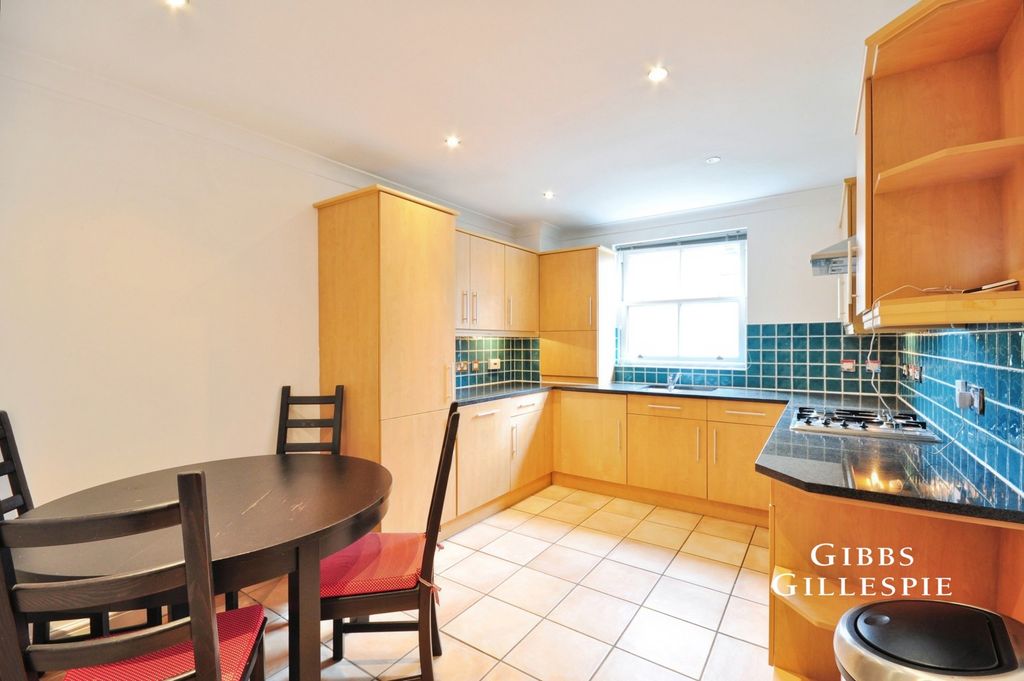 Property photo 3 of 10 Pbox-Img.Jpg