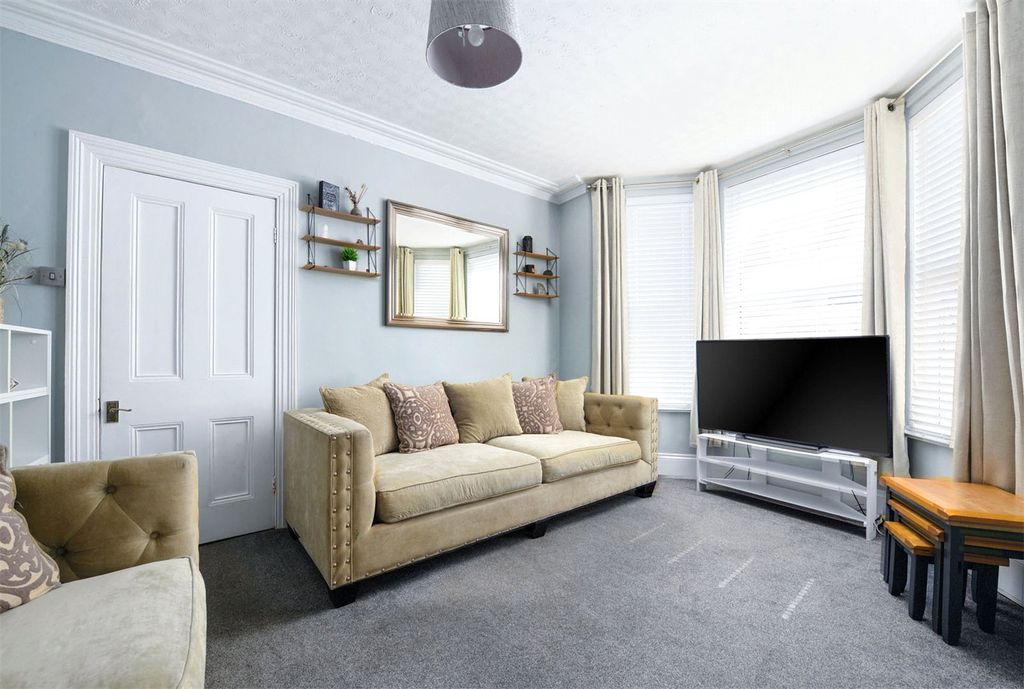 Property photo 2 of 11 Picture No. 02