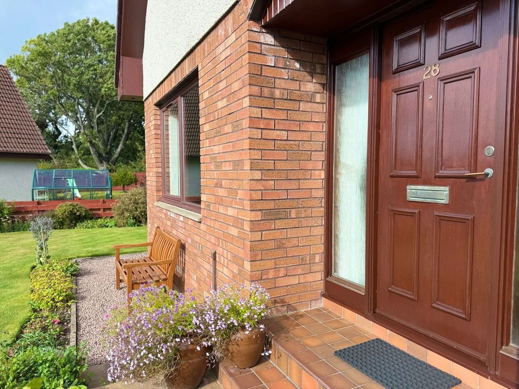 Property photo 2 of 40