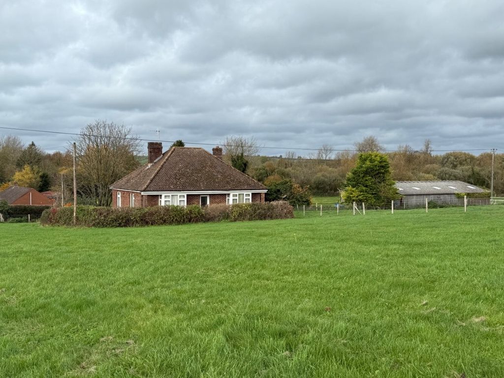 Property photo 2 of 6