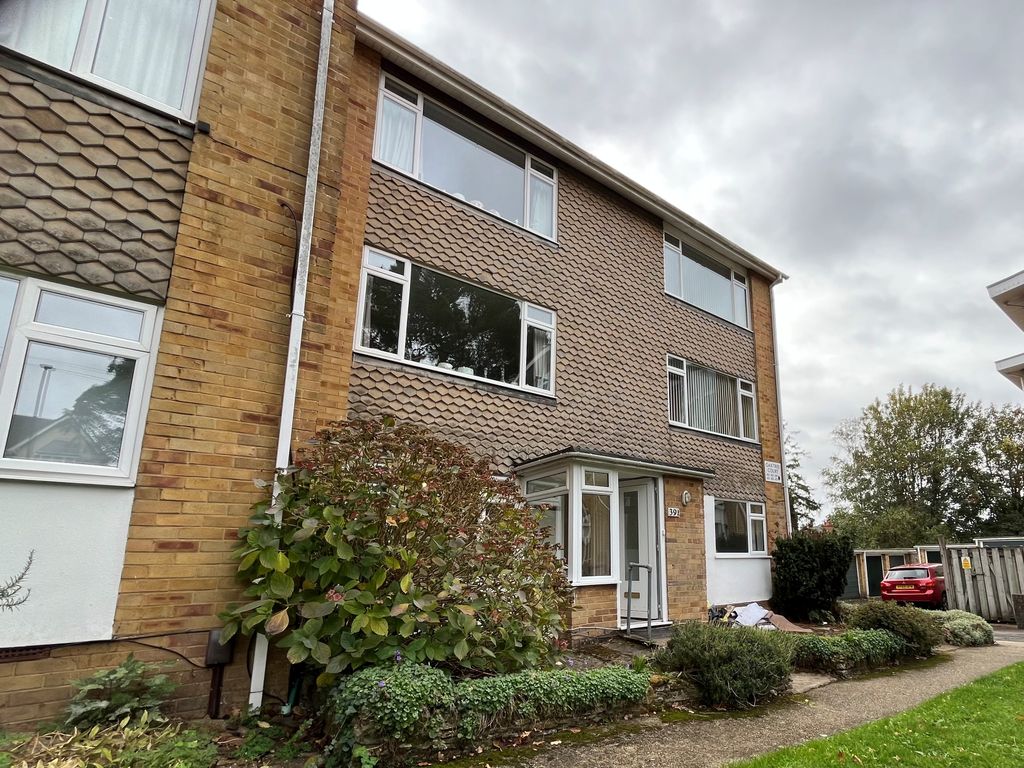 Property photo 1 of 11 Front Of Block