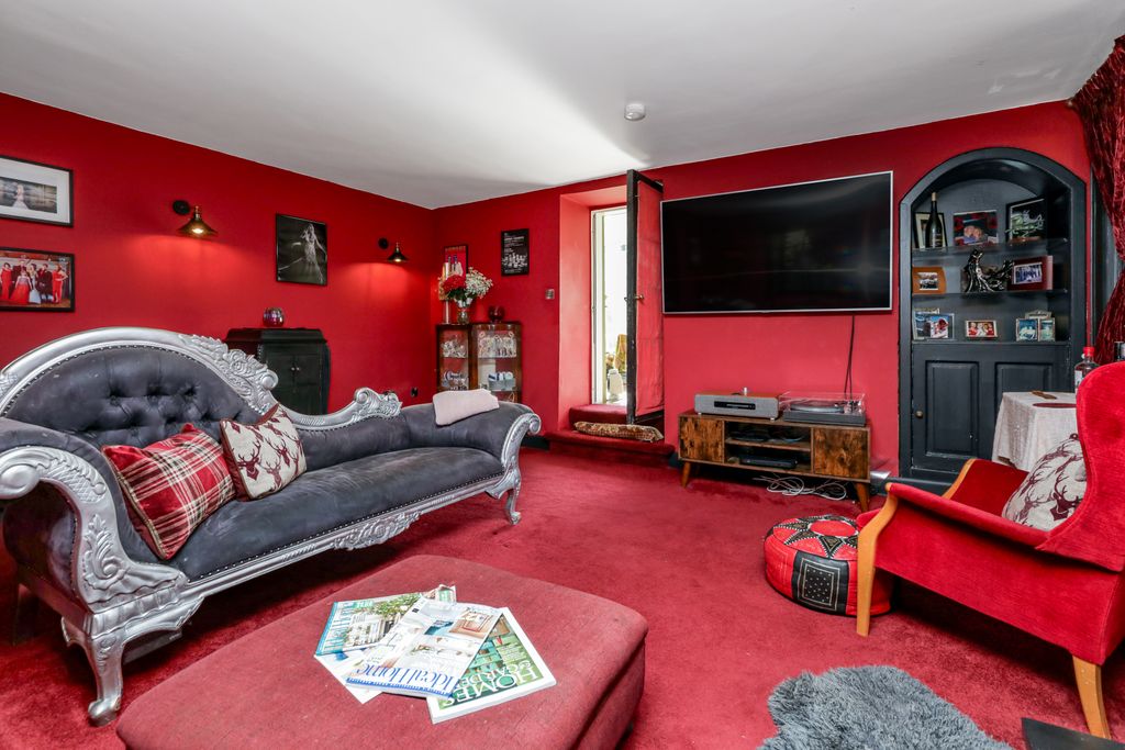 Property photo 3 of 40 Property Image 3