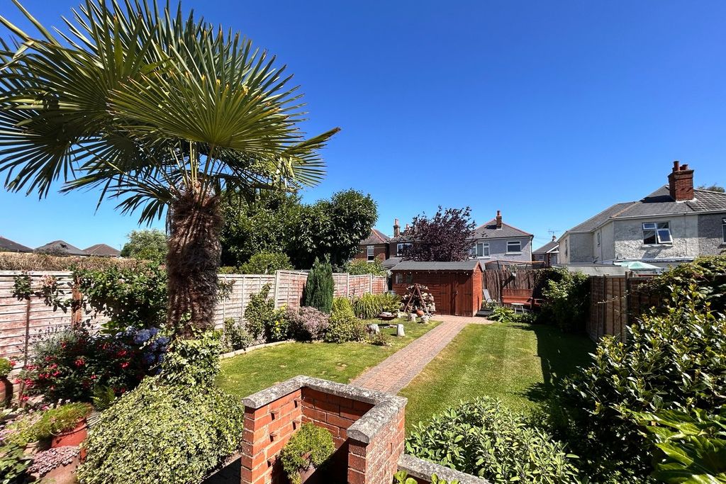 Property photo 3 of 23