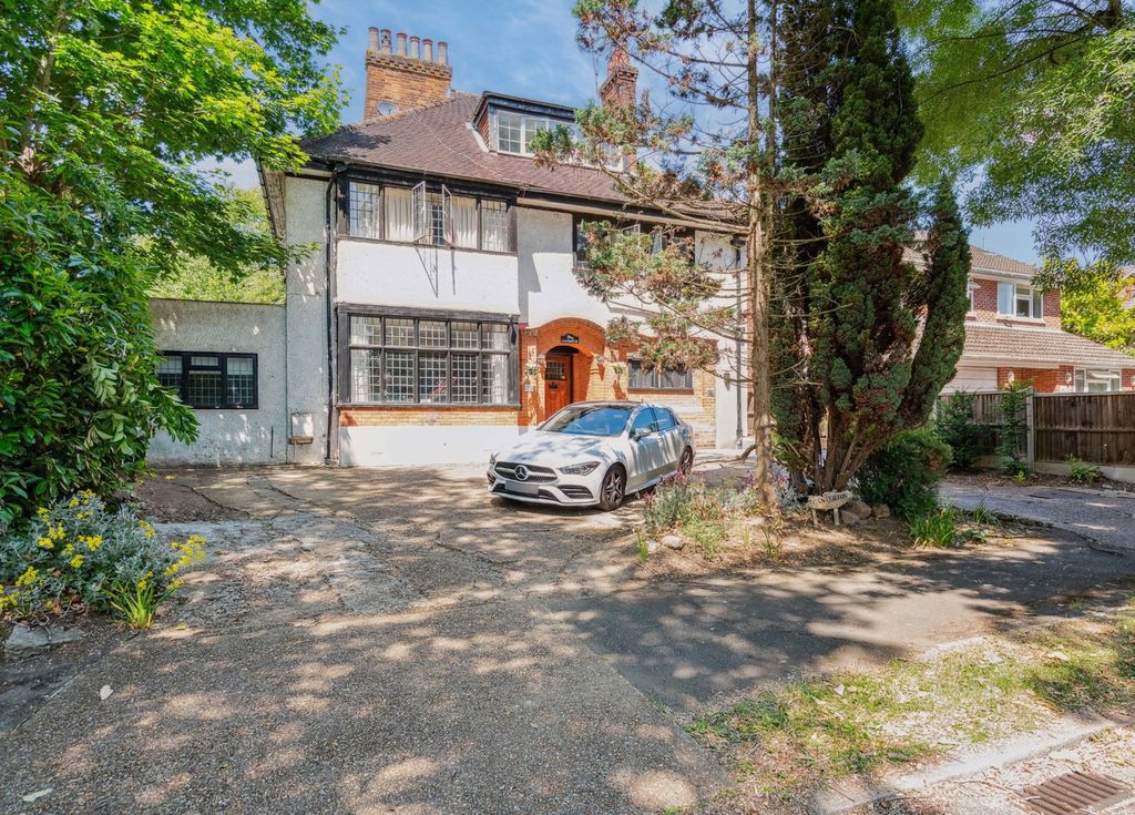 Property photo 1 of 17