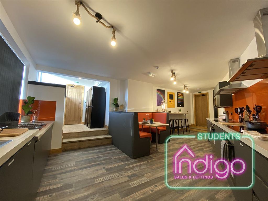 Property photo 1 of 30 4-6 Hanover St (19).Jpg