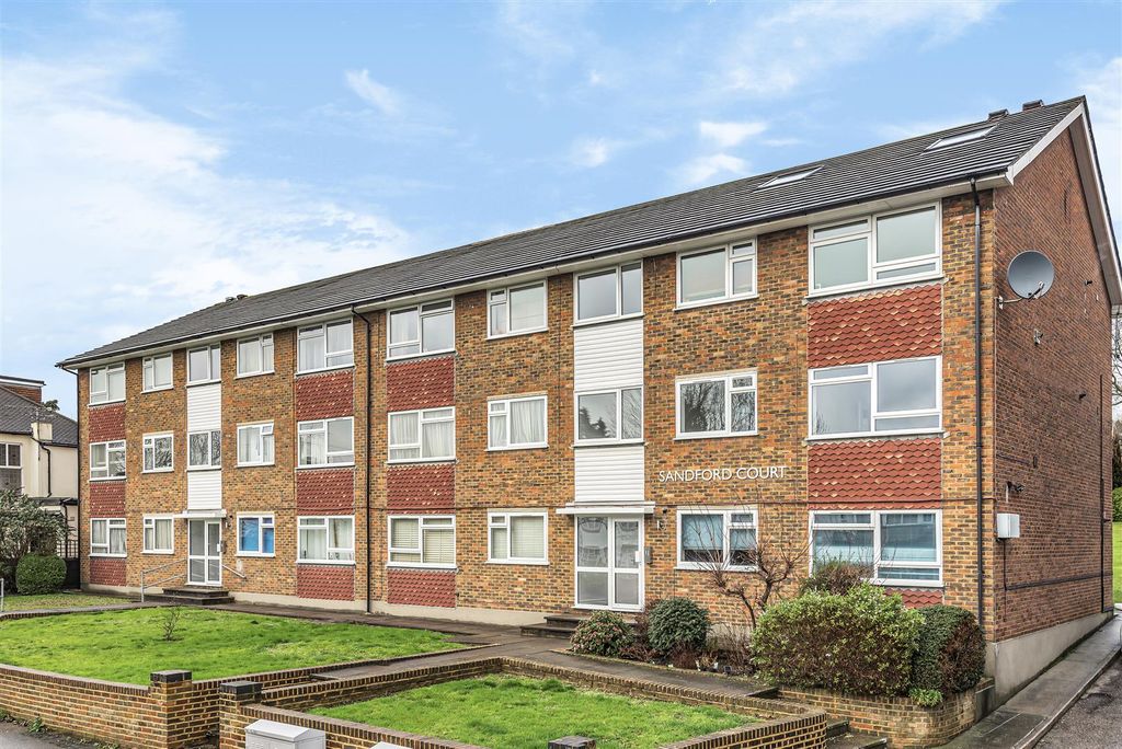 Property photo 2 of 20