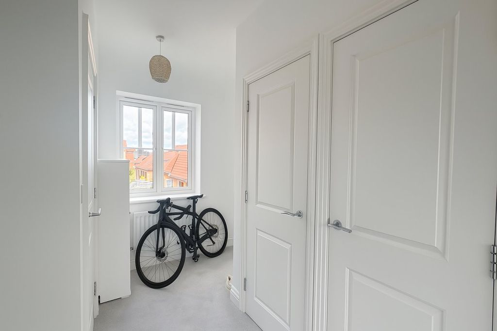 Property photo 3 of 9