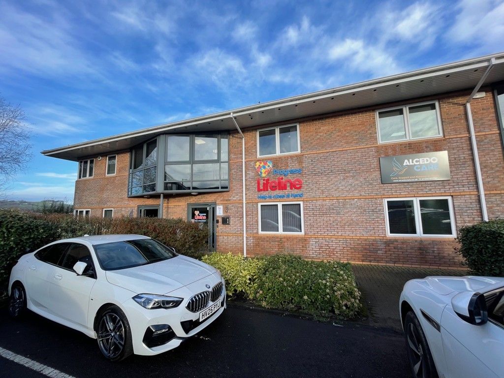 Property photo 1 of 6 Photo 7