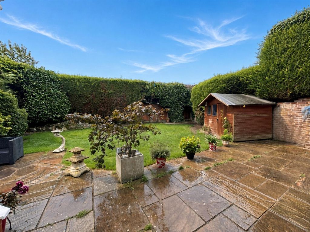 Property photo 2 of 22