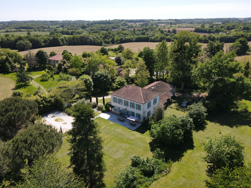 Property photo 1 of 29