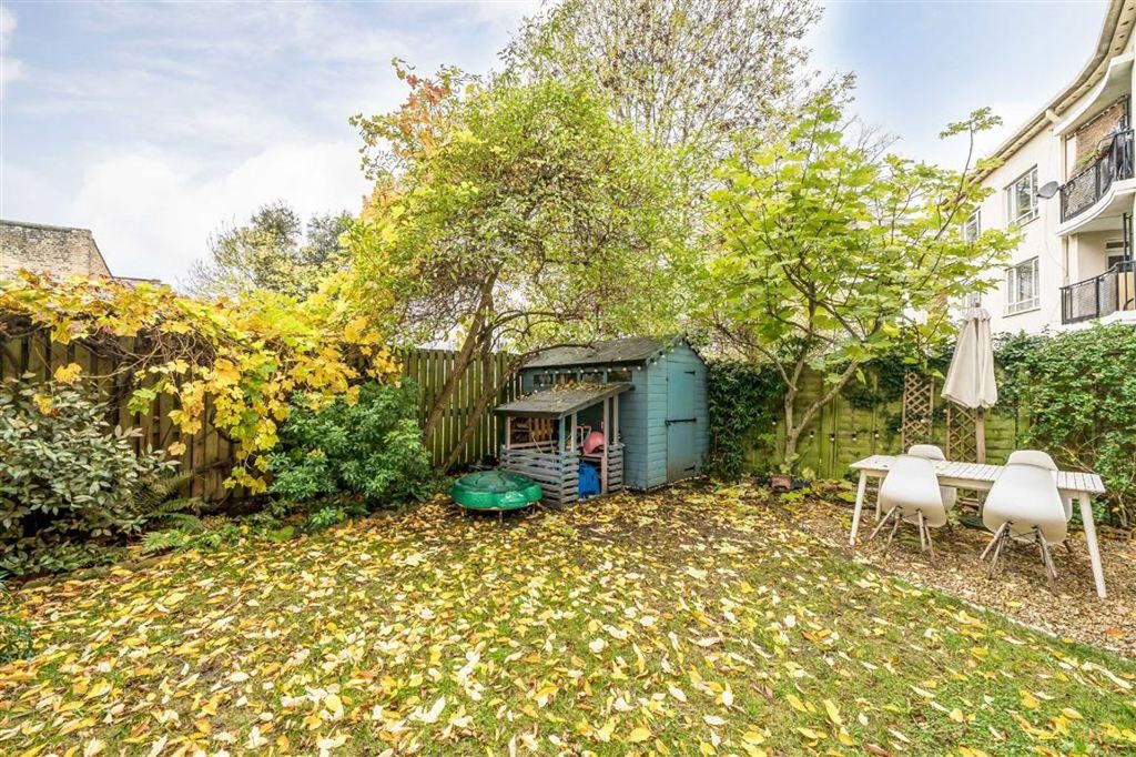 Property photo 2 of 8